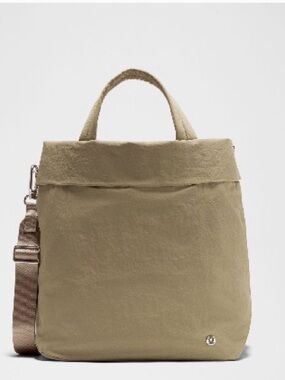 lululemon athletica on my level 2.0 19l in fawn brown tote with strap